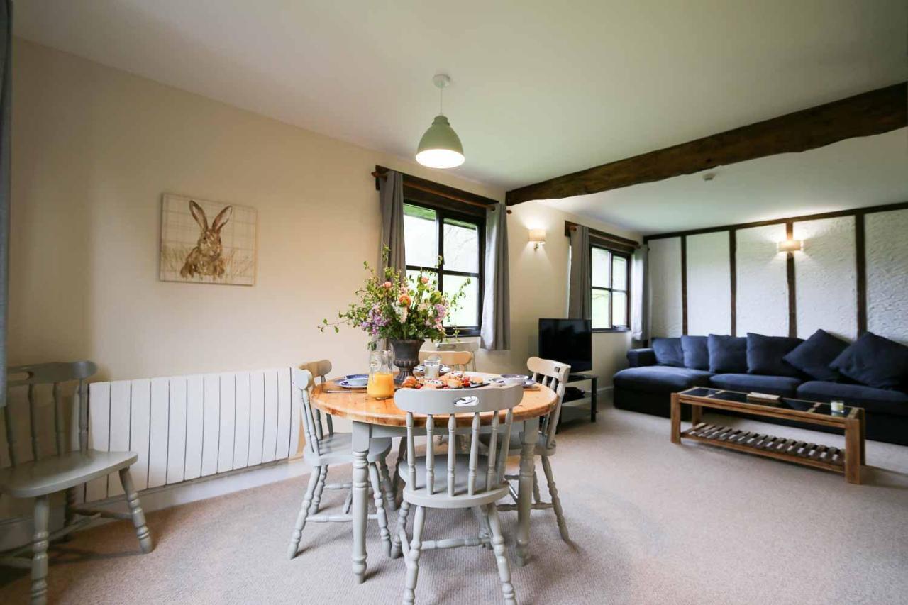 Lake Cottages At Cwm Chwefru Llanafan-fawr Luaran gambar