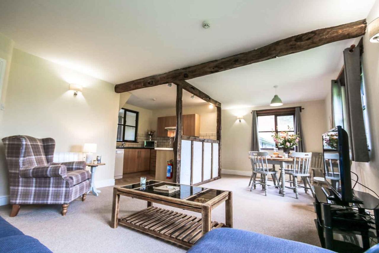 Lake Cottages At Cwm Chwefru Llanafan-fawr Luaran gambar