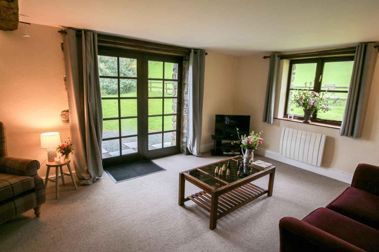 Lake Cottages At Cwm Chwefru Llanafan-fawr Luaran gambar
