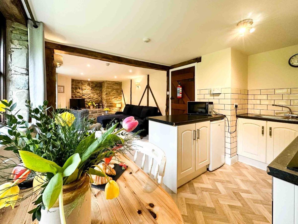 Lake Cottages At Cwm Chwefru Llanafan-fawr Luaran gambar
