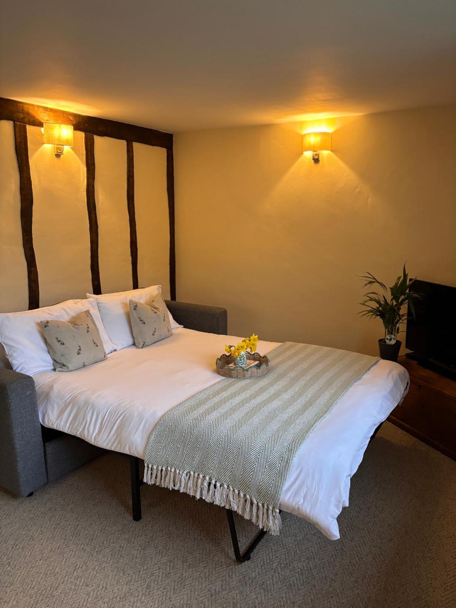 Lake Cottages At Cwm Chwefru Llanafan-fawr Luaran gambar